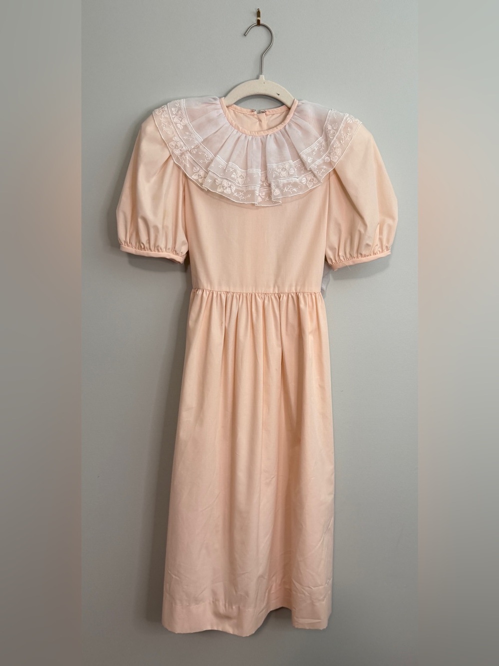 Vintage Maggie Breen Peach Dress Sz 10 Lace Trim Tiered Bib Collar Cottagecore
